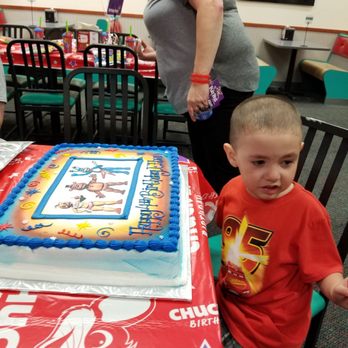 Chuck E. Cheese - Pizza Near Me - St. Louis, Missouri