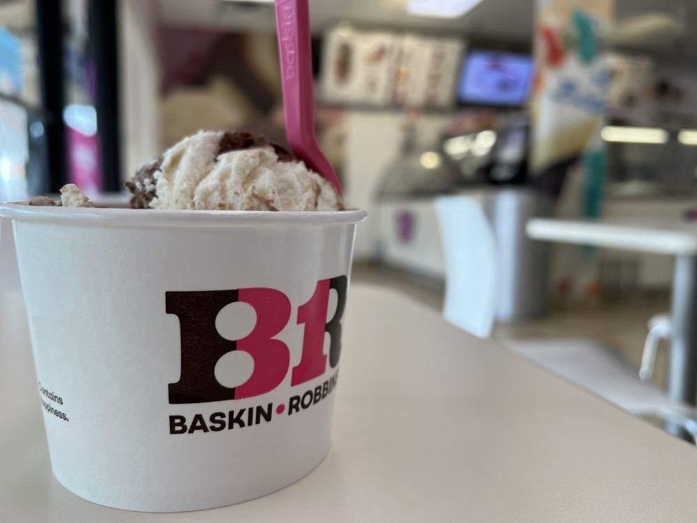 BASKINROBBINS Updated September 2024 42 Photos & 57 Reviews 5500