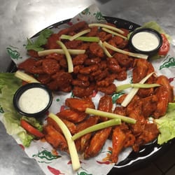 Javys Bar And Grill - The best Wings