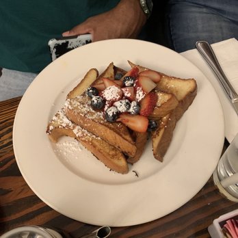 Ltauha Restaurant - Brioche French Toast - New American Near Me - Ridgewood, New York Ltauha Restaurant - Brioche French Toast - New American Near Me - Ridgewood, New York