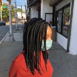 braids r us - Box Braids Shoulder-length tied at the end