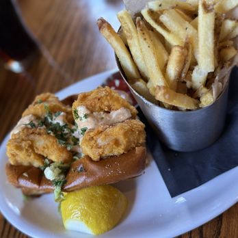 Granary Tavern - Shrimp poboy & fries - New American Near Me - Boston, Massachusetts Granary Tavern - Shrimp poboy & fries - New American Near Me - Boston, Massachusetts