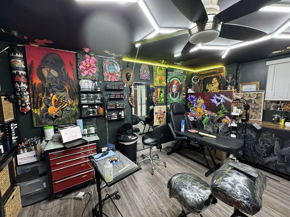 Kim Rubi Tattoos Logo