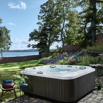 Knickerbocker Pools & Spas - Pool & Hot Tub Service Near Me - Tipp City, Ohio