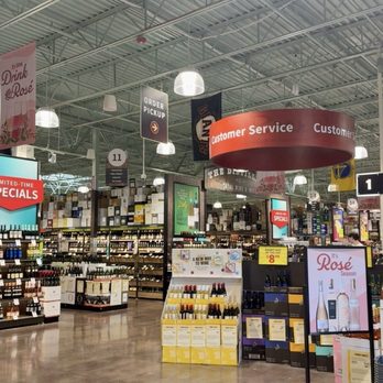 Total Wine & More - Customer service area - Beer, Wine & Spirits Near Me - Emeryville, California Total Wine & More - Customer service area - Beer, Wine & Spirits Near Me - Emeryville, California