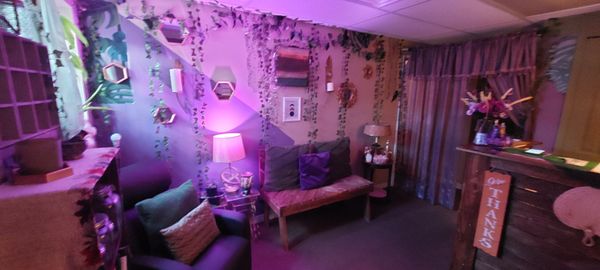 Royal Wellness & Esthetics - Image 2