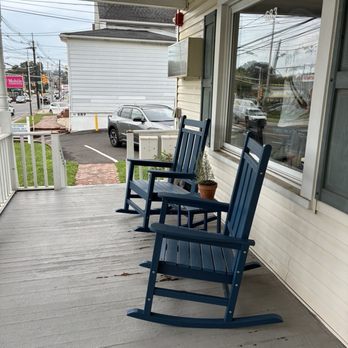 Untamed Grain - Rocking chairs on the porch - Bakeries Near Me - North Brunswick Township, New Jersey Untamed Grain - Rocking chairs on the porch - Bakeries Near Me - North Brunswick Township, New Jersey