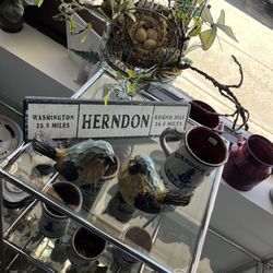 Herndon Florist - Gifts from local artists
