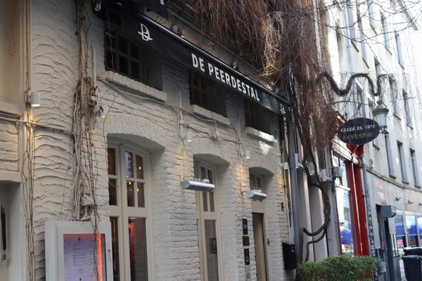 De Peerdestal | Restaurant Antwerpen by null