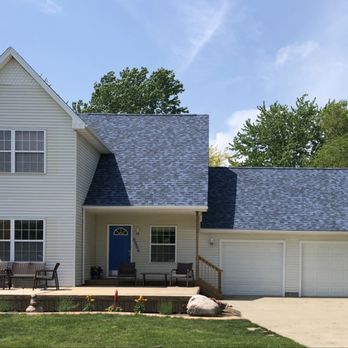 Michigan Building Specialties - The roof from the front of the house. - General Contractors Near Me - Adrian, Michigan Michigan Building Specialties - The roof from the front of the house. - General Contractors Near Me - Adrian, Michigan