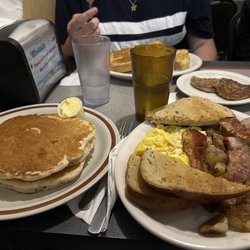 Manni's Donuts And Diner - Southside slammer