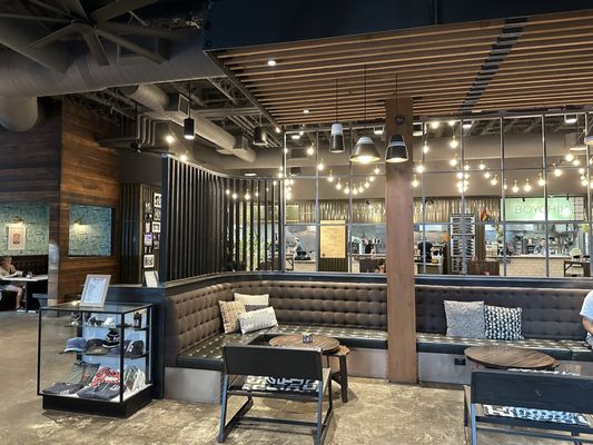Avanti Food and Beverage Boulder by null