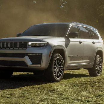 Junction Auto Chrysler Dodge Jeep RAM - Jeep Grand Cherokee for sale in Chardon, OH - Auto Repair Near Me - Chardon, Ohio