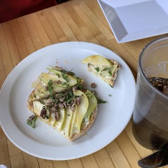 Hideaway House - Pear & Honey Crustini - Pizza Near Me - Sedona, Arizona Hideaway House - Pear & Honey Crustini - Pizza Near Me - Sedona, Arizona