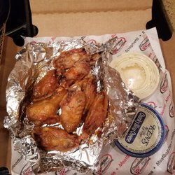 Chanticlear Pizza - 7.25oz one pound order of wings!