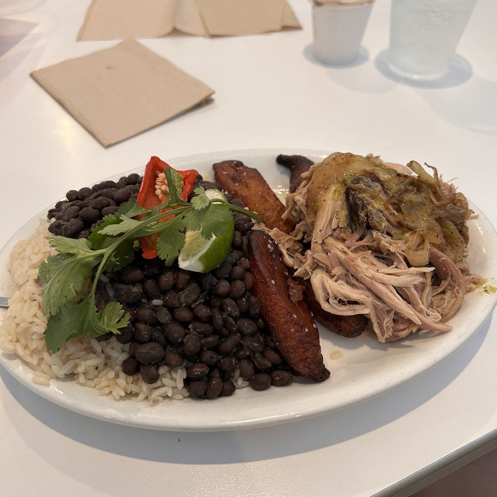 Bodega - Lechón Plato - Latin American Near Me - St Petersburg, Florida