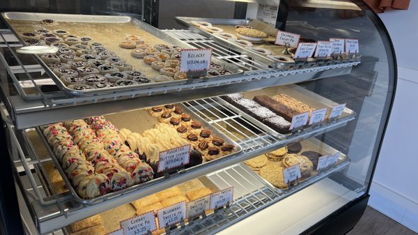 DeEtta's Bakery by null