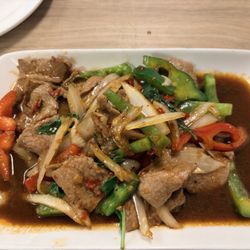Khon Thai Restaurant - Pad Prik Pao with beef