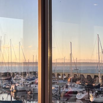 Anthony's HomePort - Seafood dinner - Seafood Near Me - Des Moines, Washington