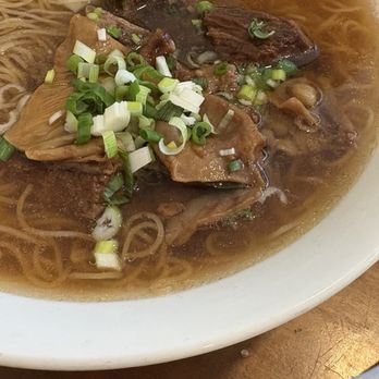 Harvest Wonton Noodle - Beef brisket with wonton noodle soup - Noodles Near Me - Edmonds, Washington Harvest Wonton Noodle - Beef brisket with wonton noodle soup - Noodles Near Me - Edmonds, Washington