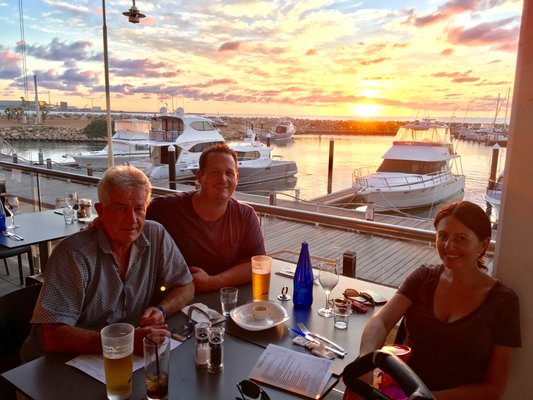 Skeetas Restaurant Bar & Cafe by null