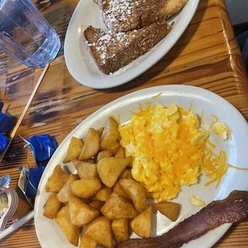 Oldwest Cafe - French toast with fried potatoes - Breakfast & Brunch Near Me - Bedford, Texas Oldwest Cafe - French toast with fried potatoes - Breakfast & Brunch Near Me - Bedford, Texas