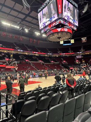Moda Center by null