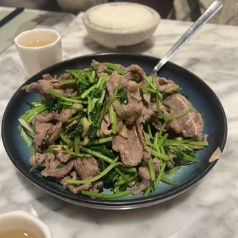 Atlas Kitchen - Sautéed Sliced Beef w/ Cilantro - Chinese Near Me - New York, New York