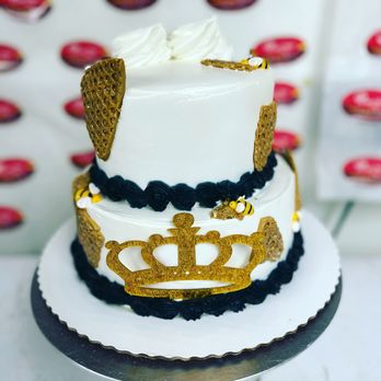 Punto Rojo Cafe - a three tiered cake - Cafes Near Me - Glen Cove, New York Punto Rojo Cafe - a three tiered cake - Cafes Near Me - Glen Cove, New York