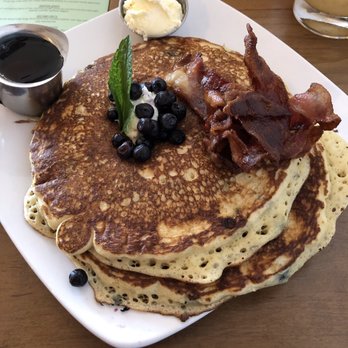 Arthur's - blueberry ricotta pancakes à la carte bacon - Bars Near Me - Seattle, Washington Arthur's - blueberry ricotta pancakes à la carte bacon - Bars Near Me - Seattle, Washington