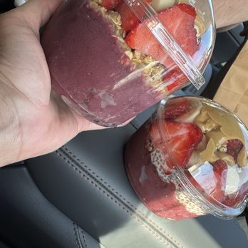 Berry Bar - The OG (left) . Build your own bowl (right) - Acai Bowls Near Me - Johns Creek, Georgia