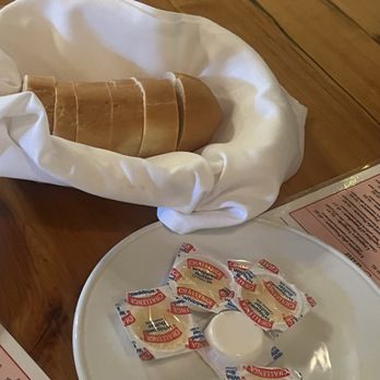 Raffaello Ristorante - Bread - Italian Near Me - San Pedro, California Raffaello Ristorante - Bread - Italian Near Me - San Pedro, California