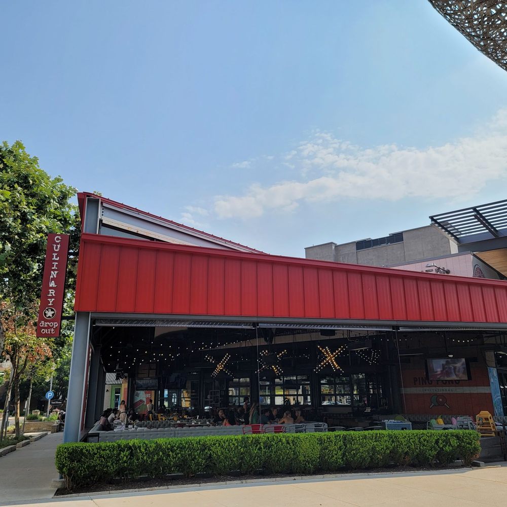 Culinary Dropout - Outdoor patio - New American Near Me - Austin, Texas