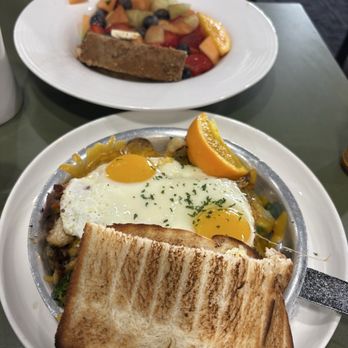 Frog Pond - Breakfast & Brunch Near Me - North Redington Beach, Florida