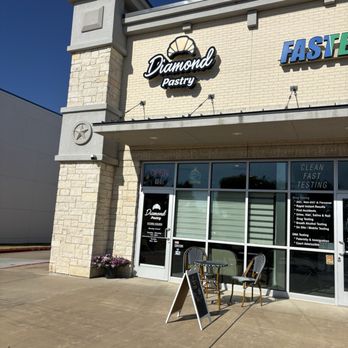 Diamond Pastry - Bakeries Near Me - McKinney, Texas