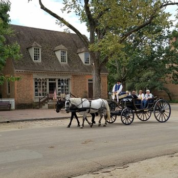 Colonial Williamsburg - COLONIAL WILLIAMSBURG : 18th Century Uber! - Tours Near Me - Williamsburg, Virginia