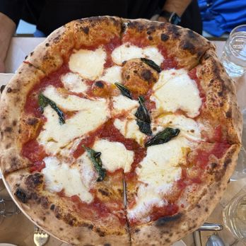 Rosemary's -  Midtown - Margherita Pizza - Italian Near Me - New York, New York