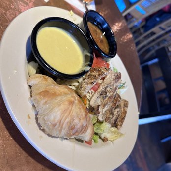 Raffertys Restaurant & Bar - Frisco chicken salad - New American Near Me - Clarksville, Tennessee Raffertys Restaurant & Bar - Frisco chicken salad - New American Near Me - Clarksville, Tennessee