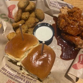 Chili's - Triple Dipper - Big Mouth Bites, Fried Pickles, and Crispy Honey-Chipotle Chicken Crispers - American Near Me - Boca Raton, Florida