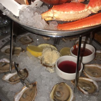 Pearl Diver - Seafood tower - Seafood Near Me - Toronto, Ontario Pearl Diver - Seafood tower - Seafood Near Me - Toronto, Ontario