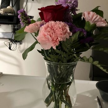 Avas Flowers - Florists Near Me