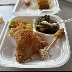 Southern Express Soul Food - Fried chicken, greens, and vegetables