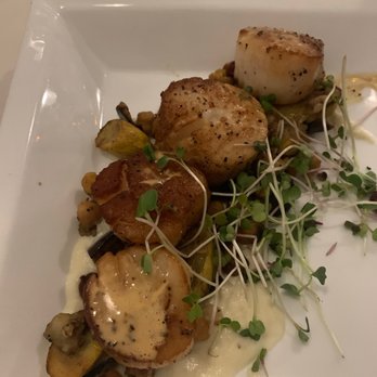 George's At Alys Beach - Scallops - New American Near Me - Alys Beach, Florida