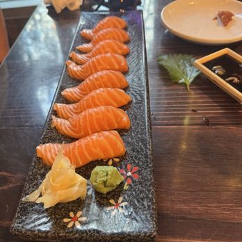 Yuraku - Sushi Bars Near Me - Arlington, Virginia