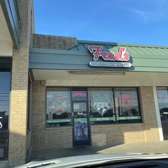 Fred's Downtown Philly - Simple store front - New American Near Me - Plano, Texas