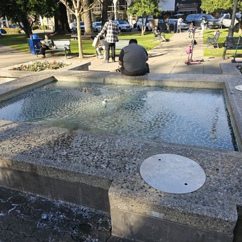 Healdsburg Plaza - Fountain - Parks Near Me - Healdsburg, California Healdsburg Plaza - Fountain - Parks Near Me - Healdsburg, California