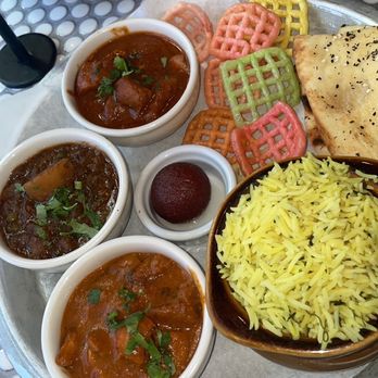 Curry Up Now - Butter Chicken Biryani Tikka Masala Bowl - Indian Near Me - Atlanta, Georgia