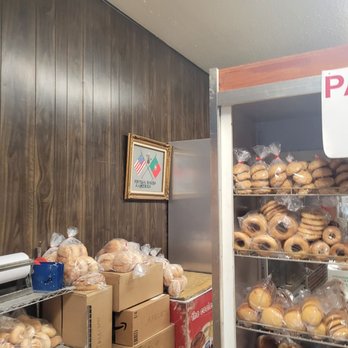 Popular Bakery - a variety of doughnuts on display - Bakeries Near Me - San Jose, California Popular Bakery - a variety of doughnuts on display - Bakeries Near Me - San Jose, California