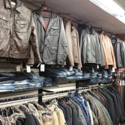 Ezzy's Men's Wear