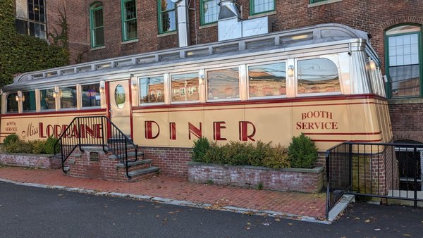 Miss Lorraine Diner by null